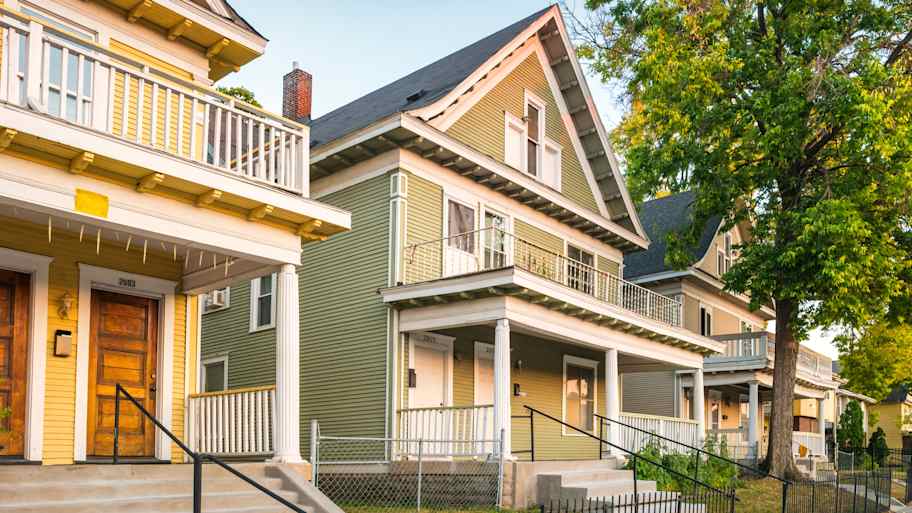 Line up of houses in Minneapolis