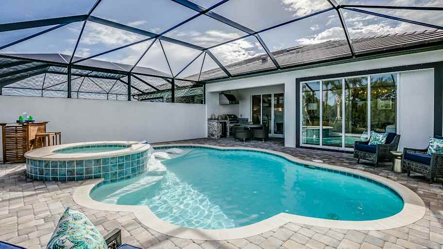 enclosed pool in tampa yard