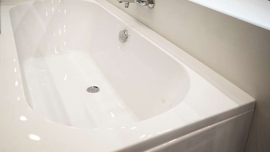 close up acrylic tub