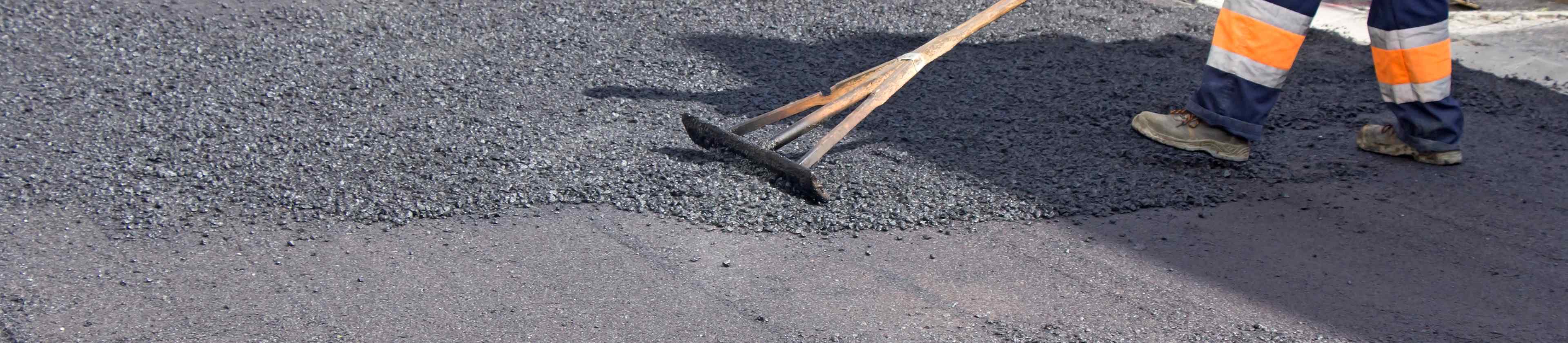 Top-rated asphalt driveway pros.