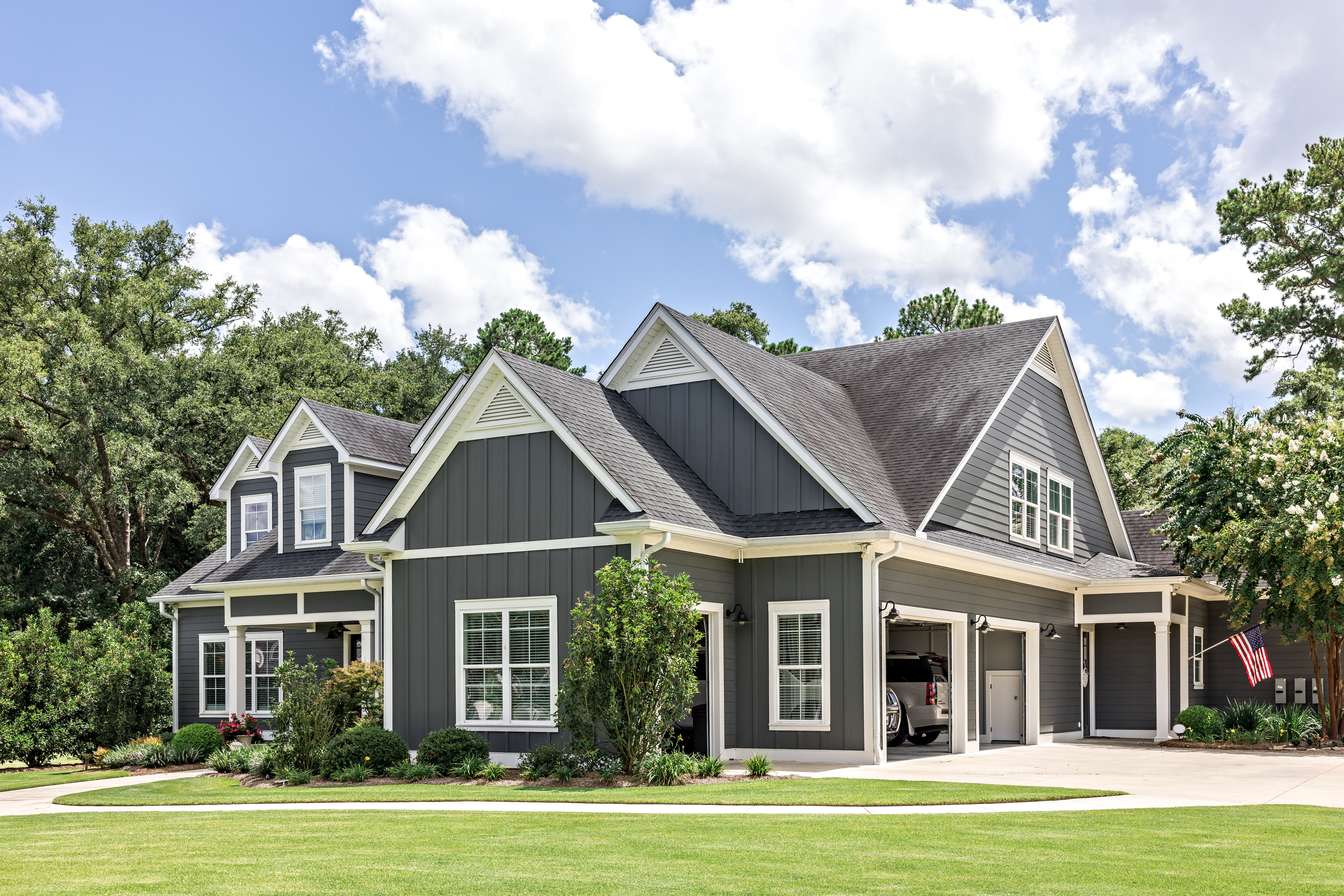 Top-rated siding pros.