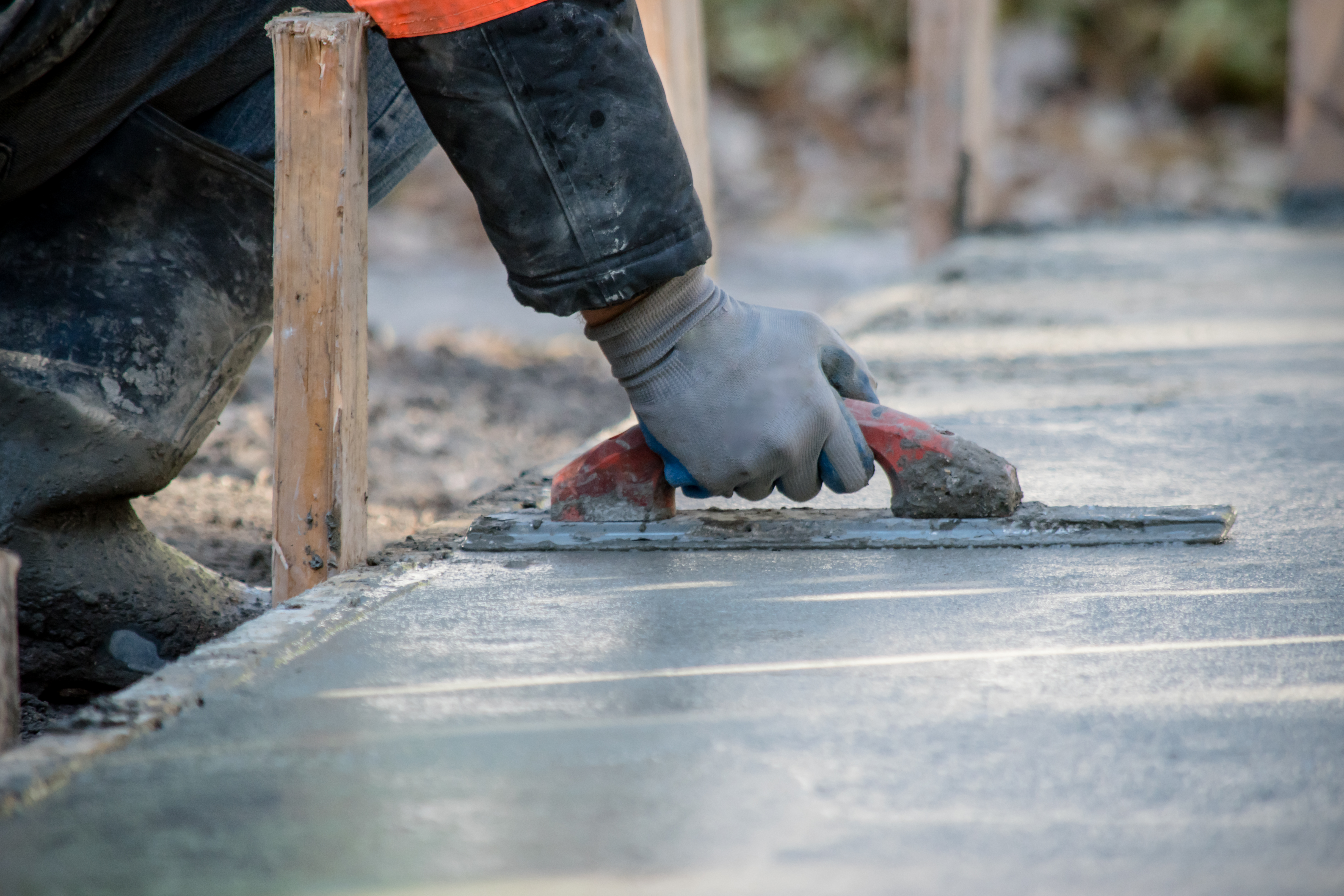 Top-rated concrete driveway pros.