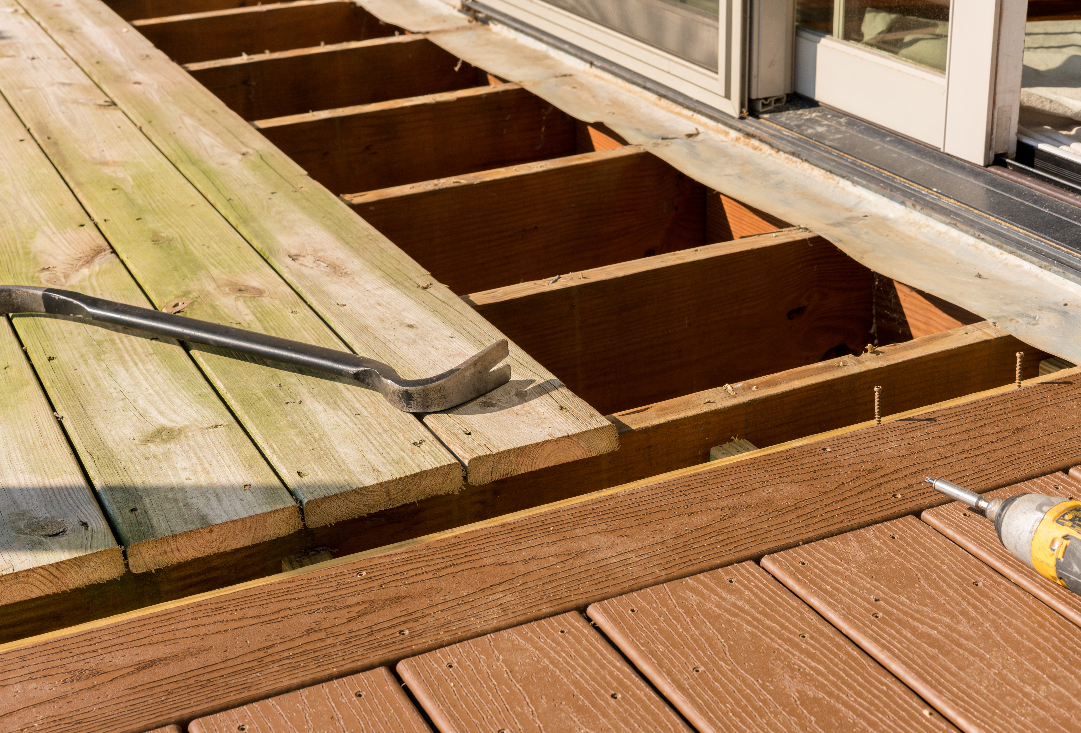 Top-rated deck repair pros.