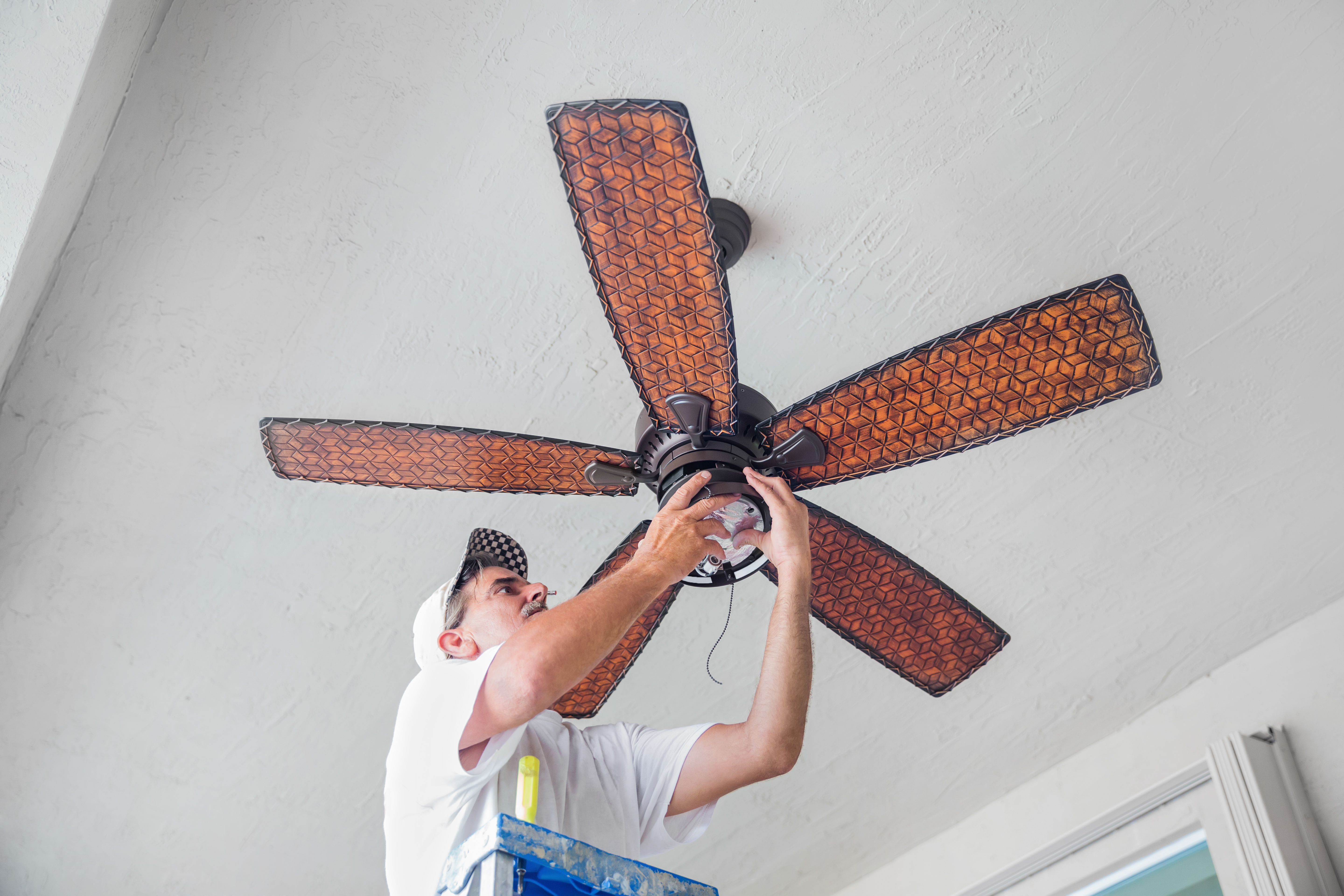 Top-rated ceiling fan pros.