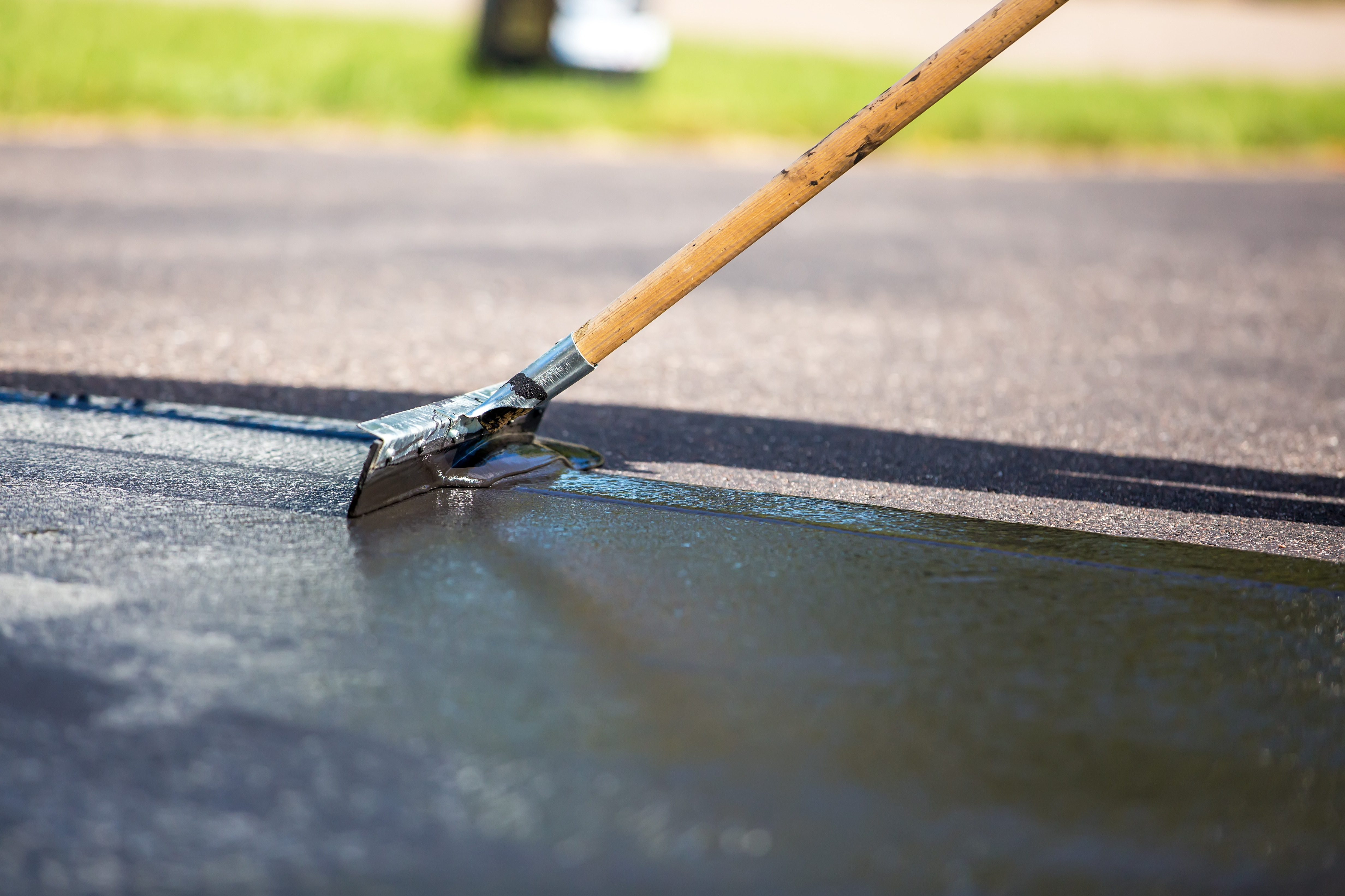 Top-rated driveway sealcoating pros.