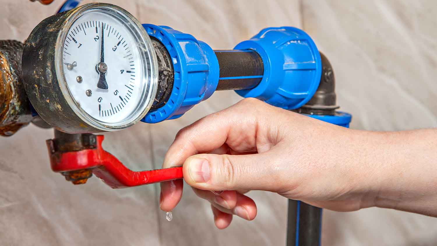 Shutting off main water valve in the basement