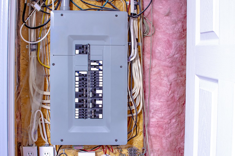 What Is a Short Circuit? | Angi
