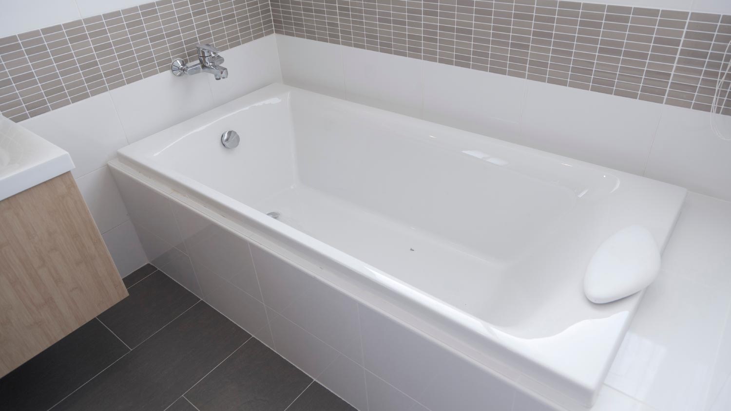 A bathtub in bathroom