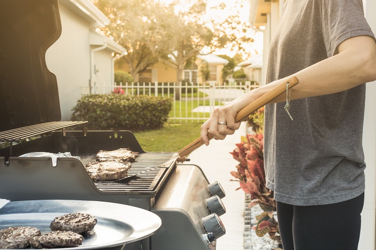 Gas grill