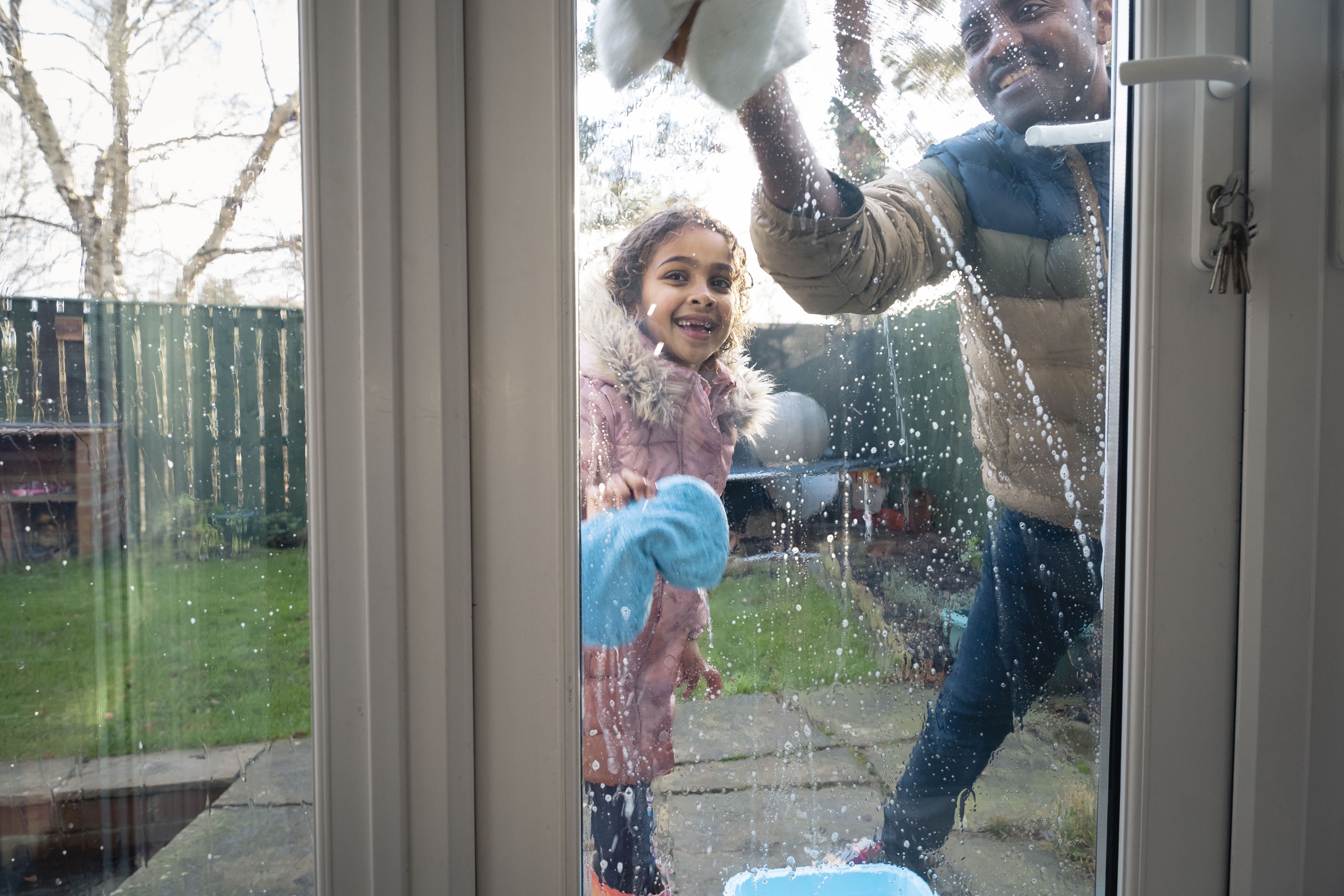 How to Clean Outside Windows Like a Pro | Angi