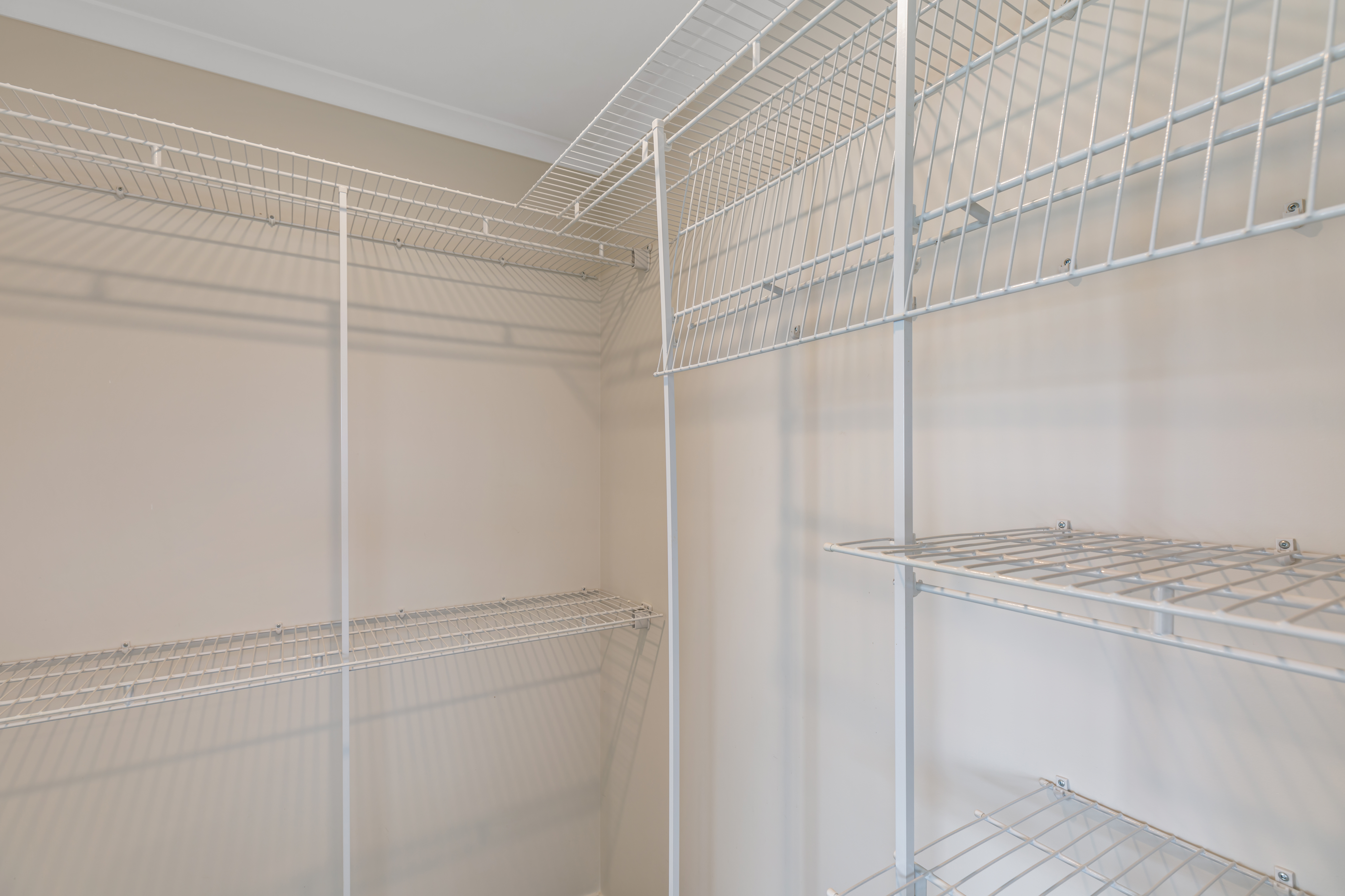 Walk in wardrobe shelves 