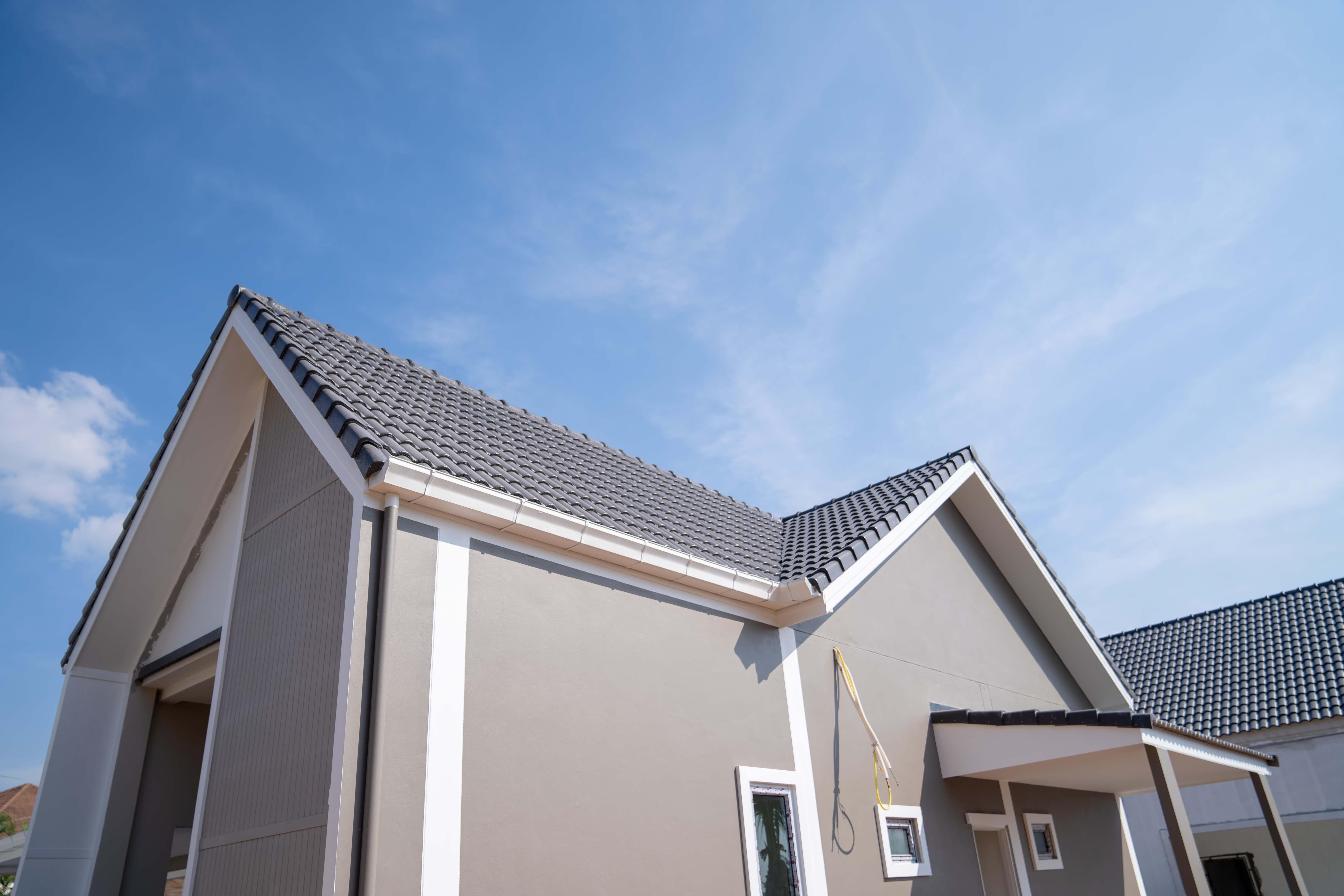 New house with a concrete roof under construction