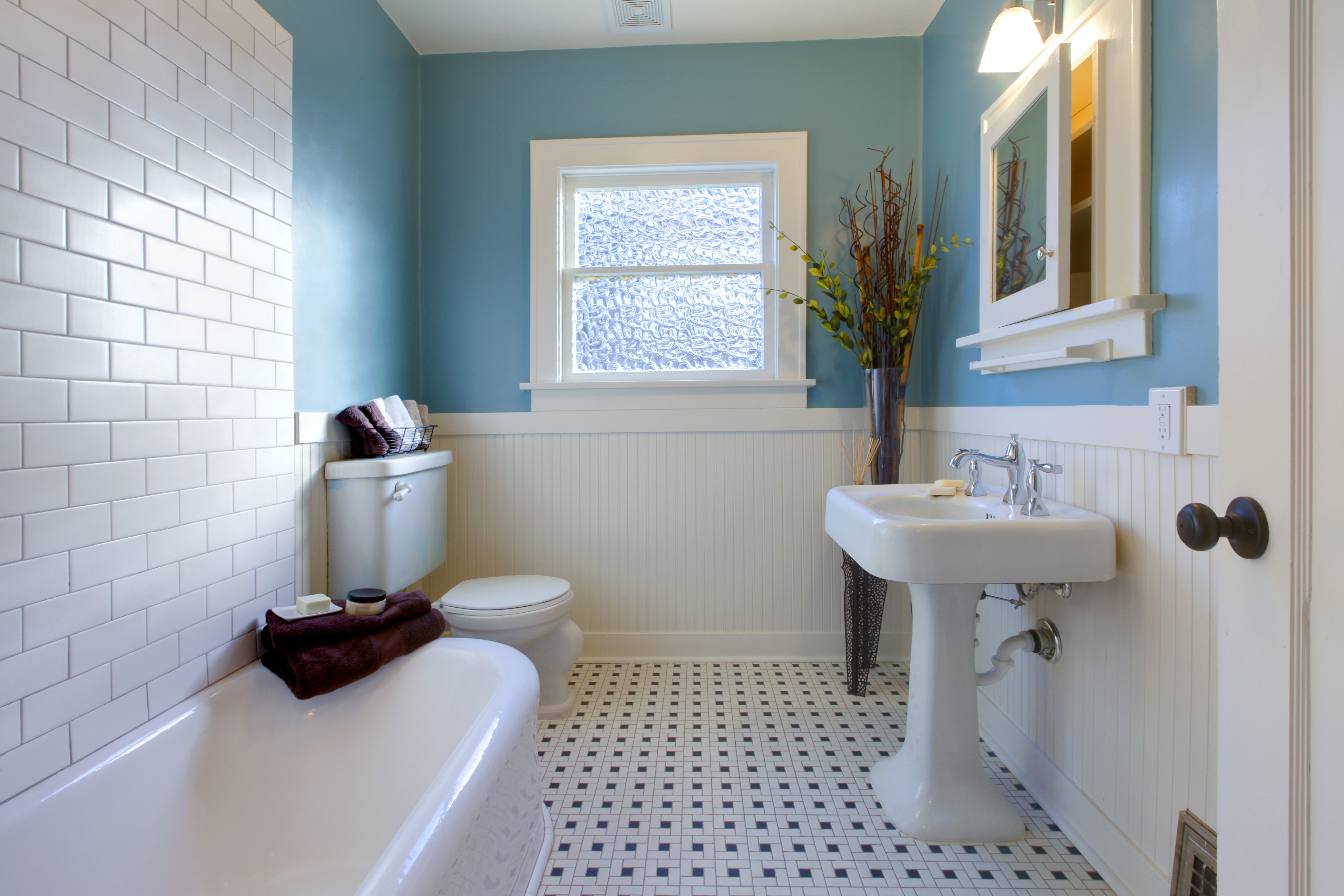 blue and white bathroom
