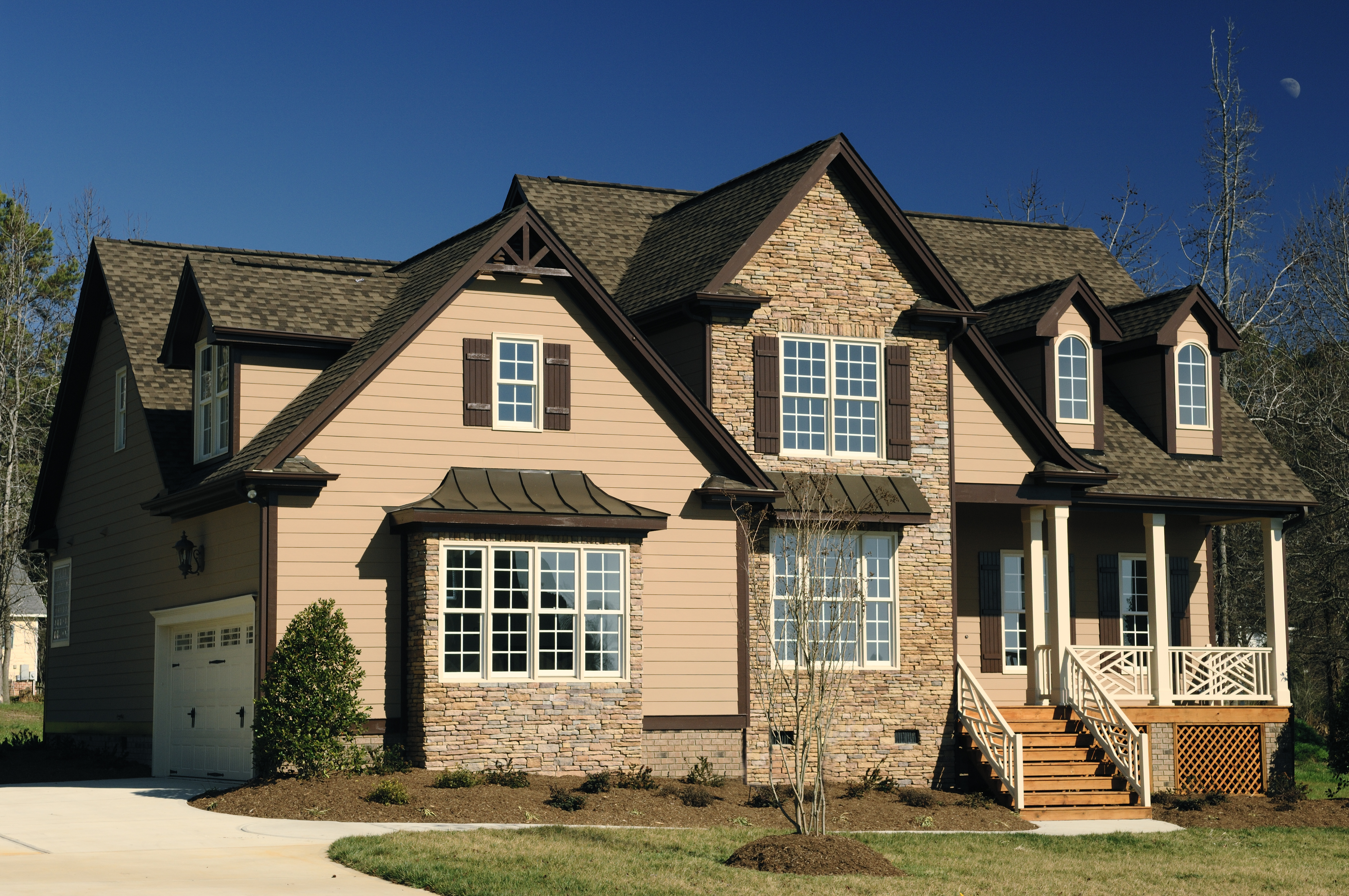 st louis home with beige siding