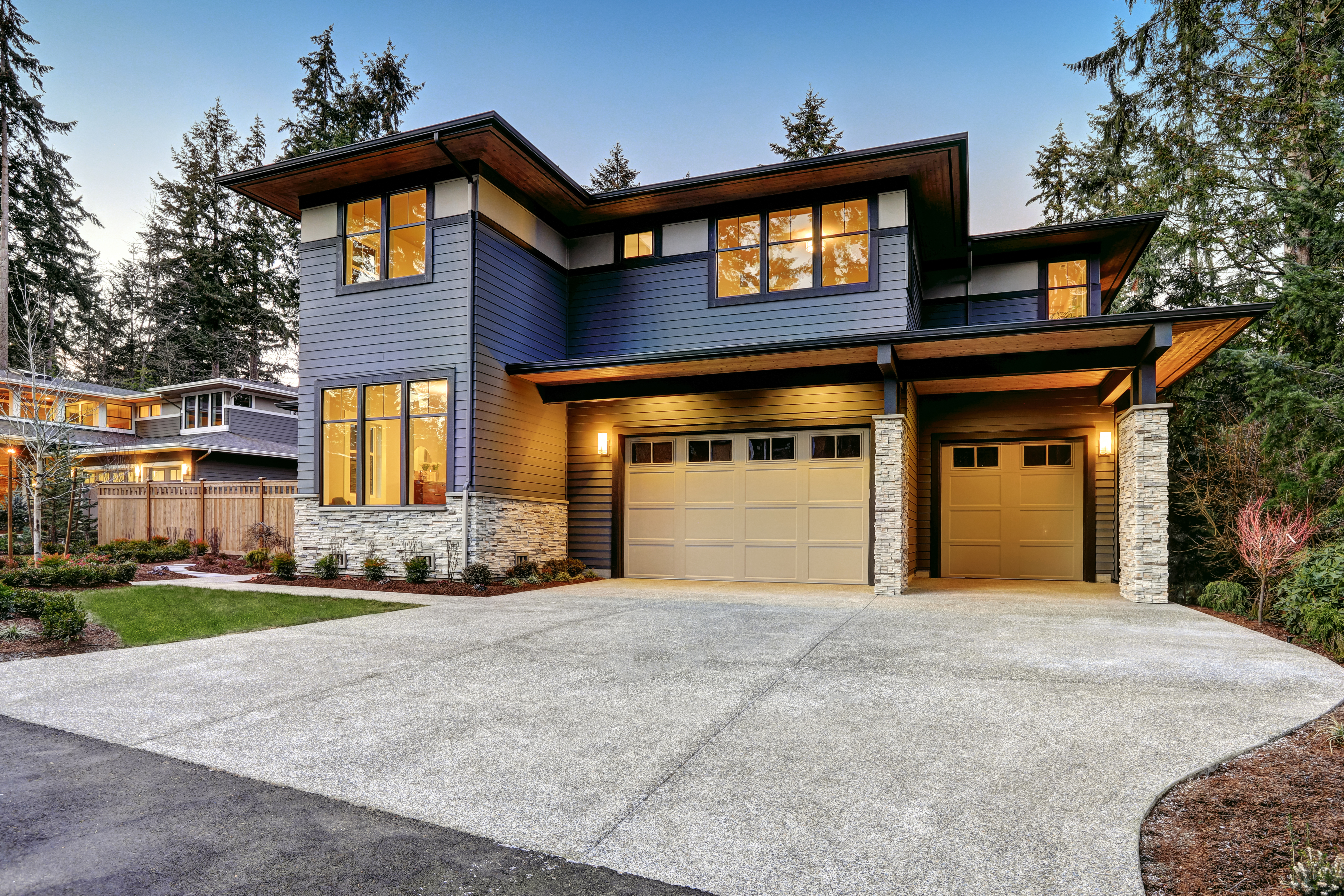 Luxurious new construction home in Bellevue