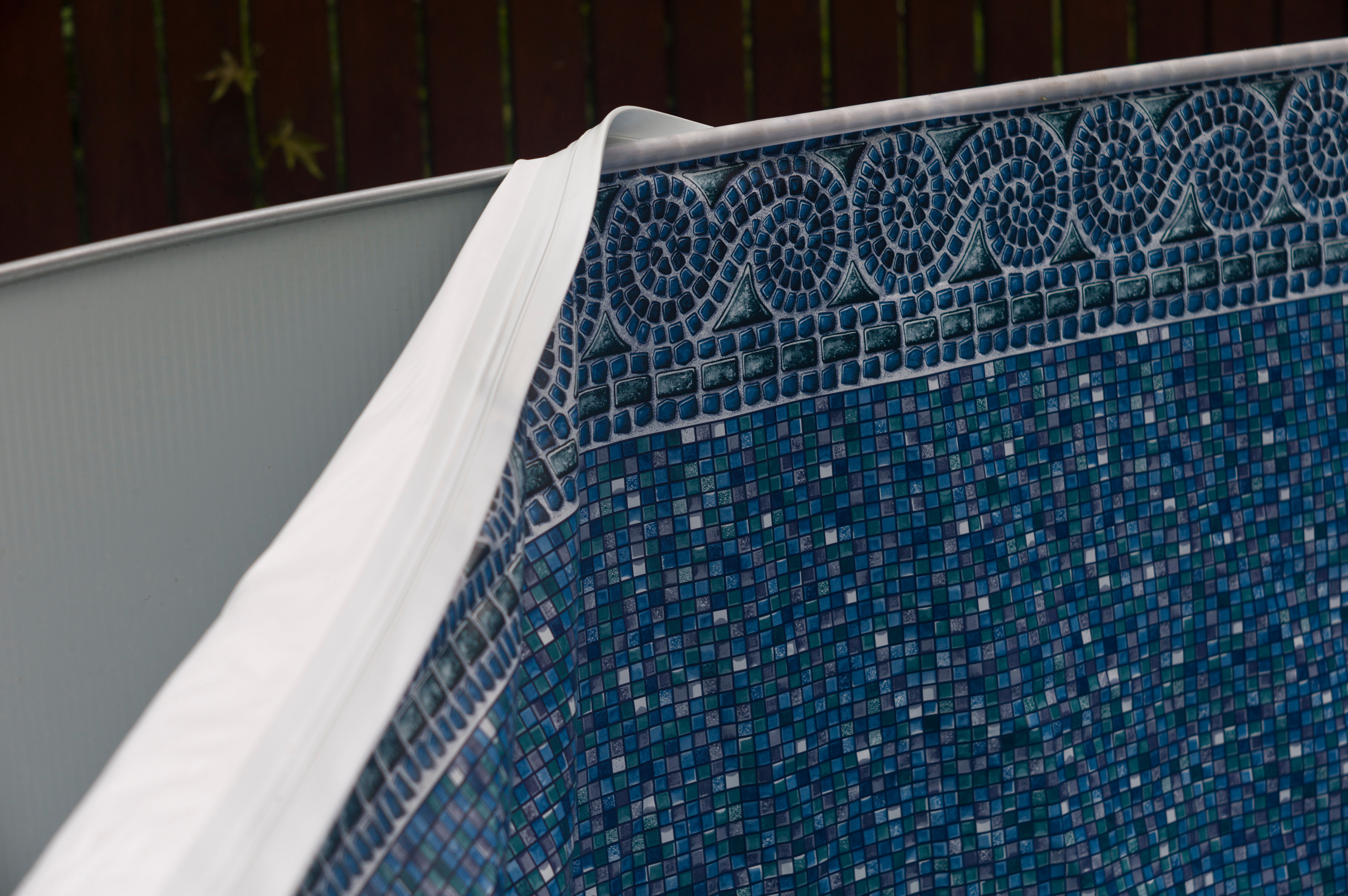 replace swimming pool liner 