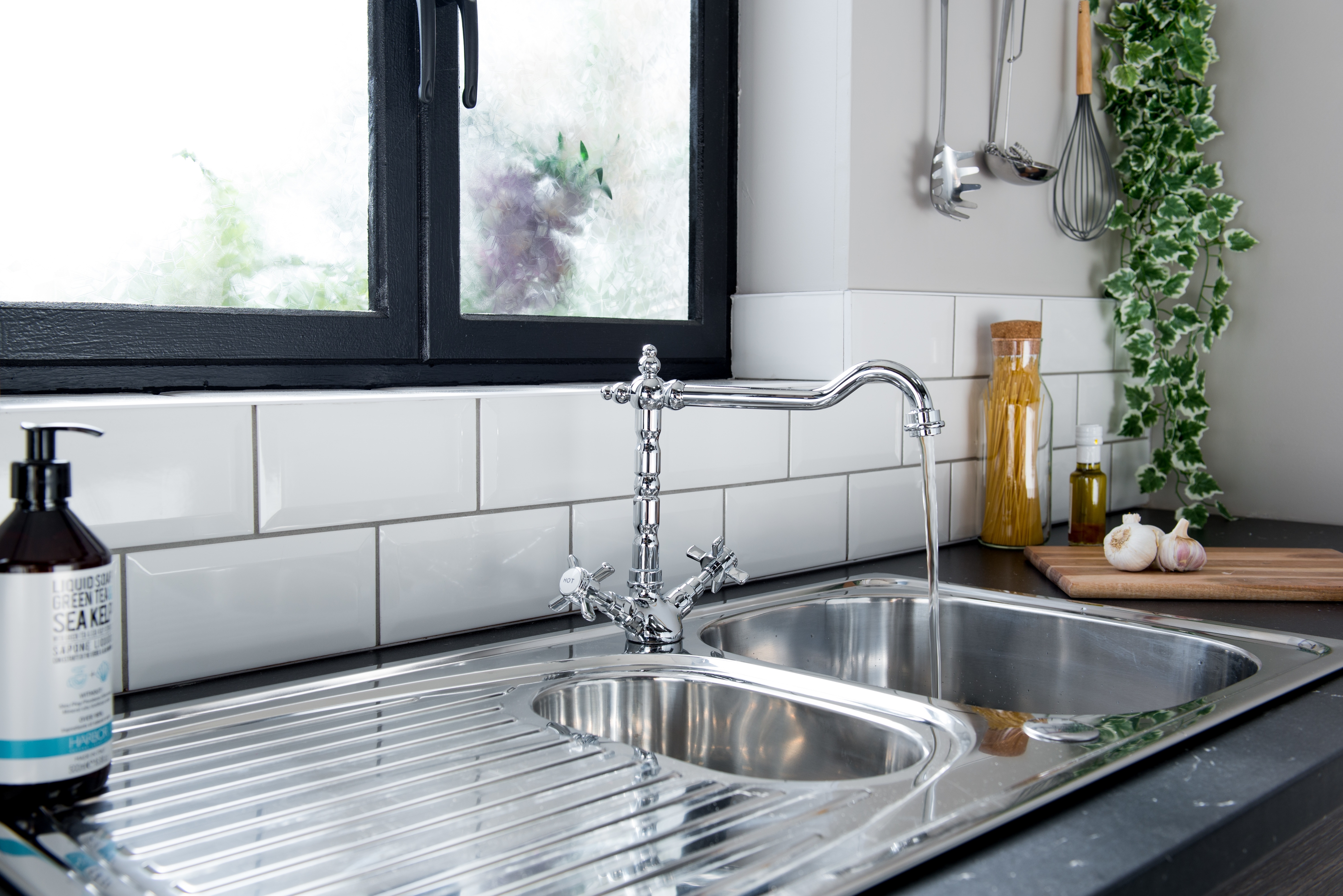 modern kitchen sink running water