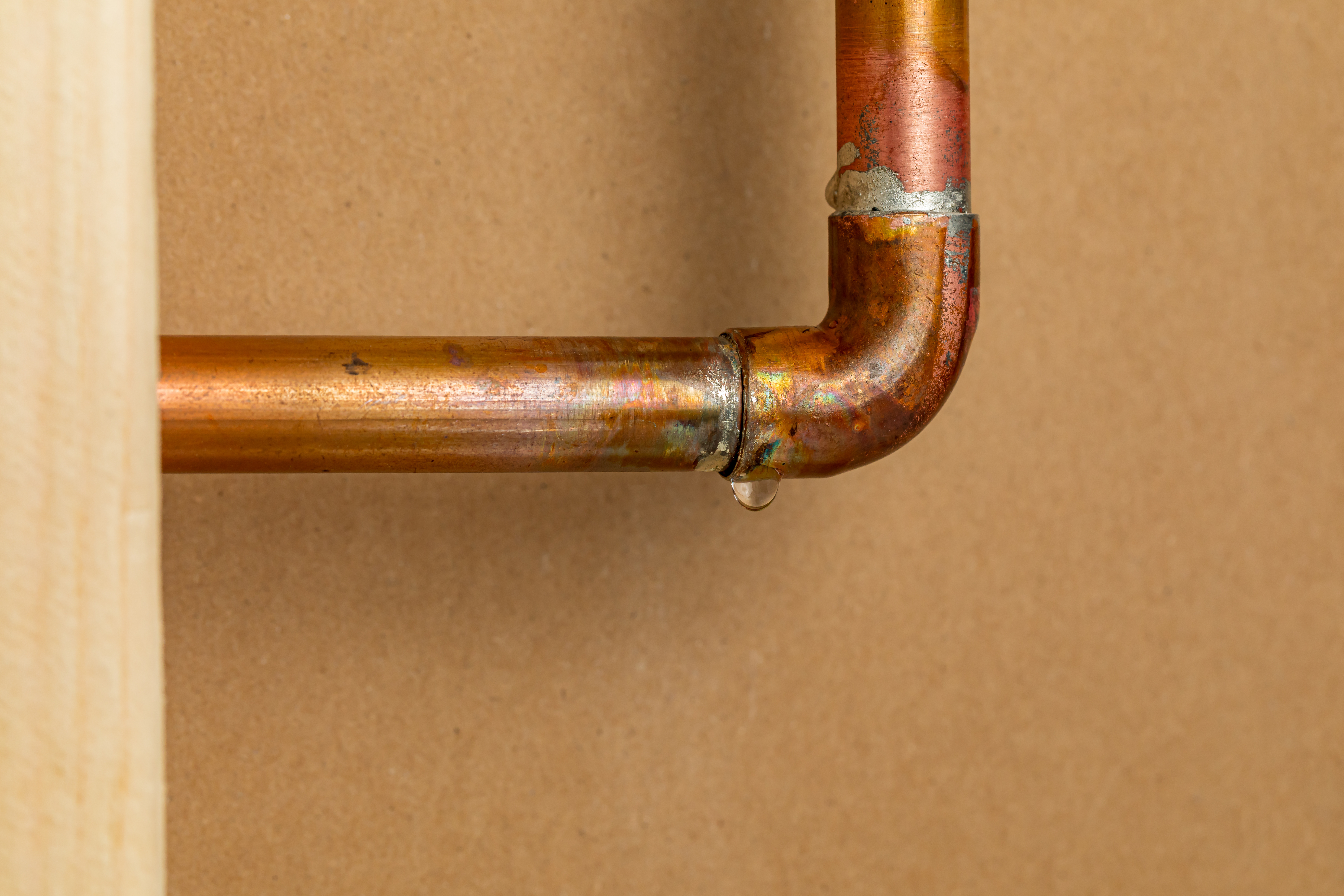 Copper plumbing pipe leaking