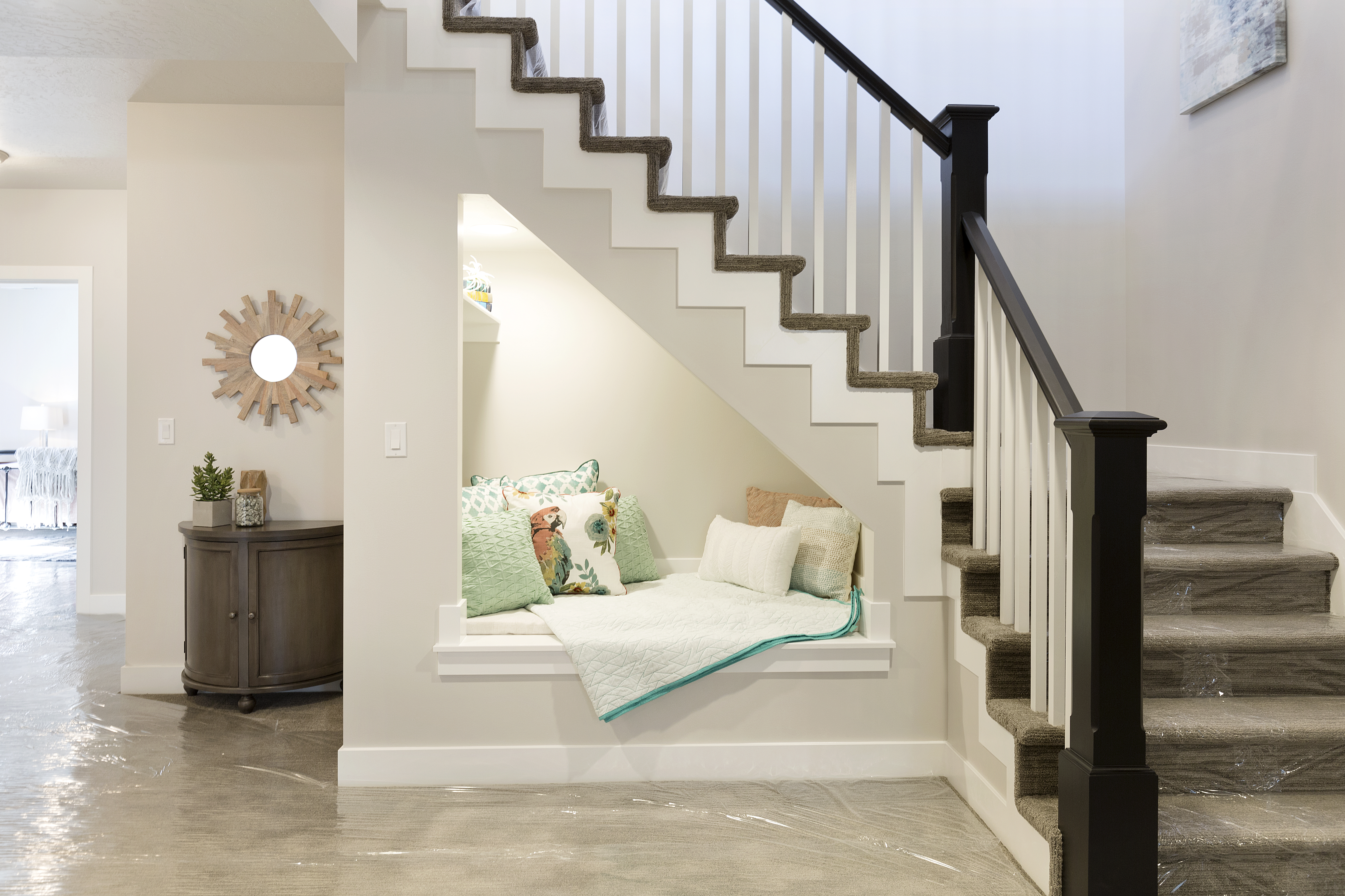 Stairway leading from basement to upstairs