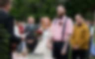 svatba nevesta zenich novomanzele par snoubenci
