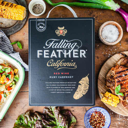 Falling Feather - ett av sommarens bästa röda viner på box