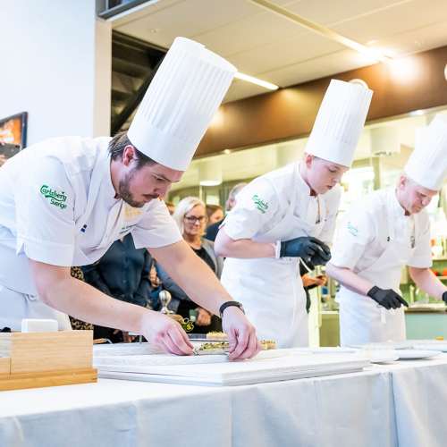 Jimmi Eriksson med kockteam