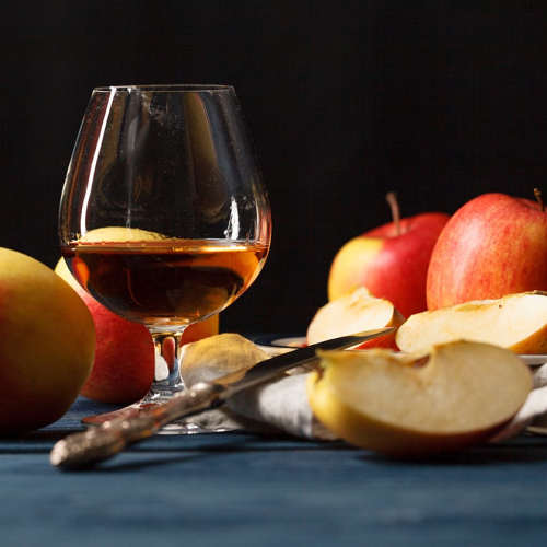 Calvados med äpplen