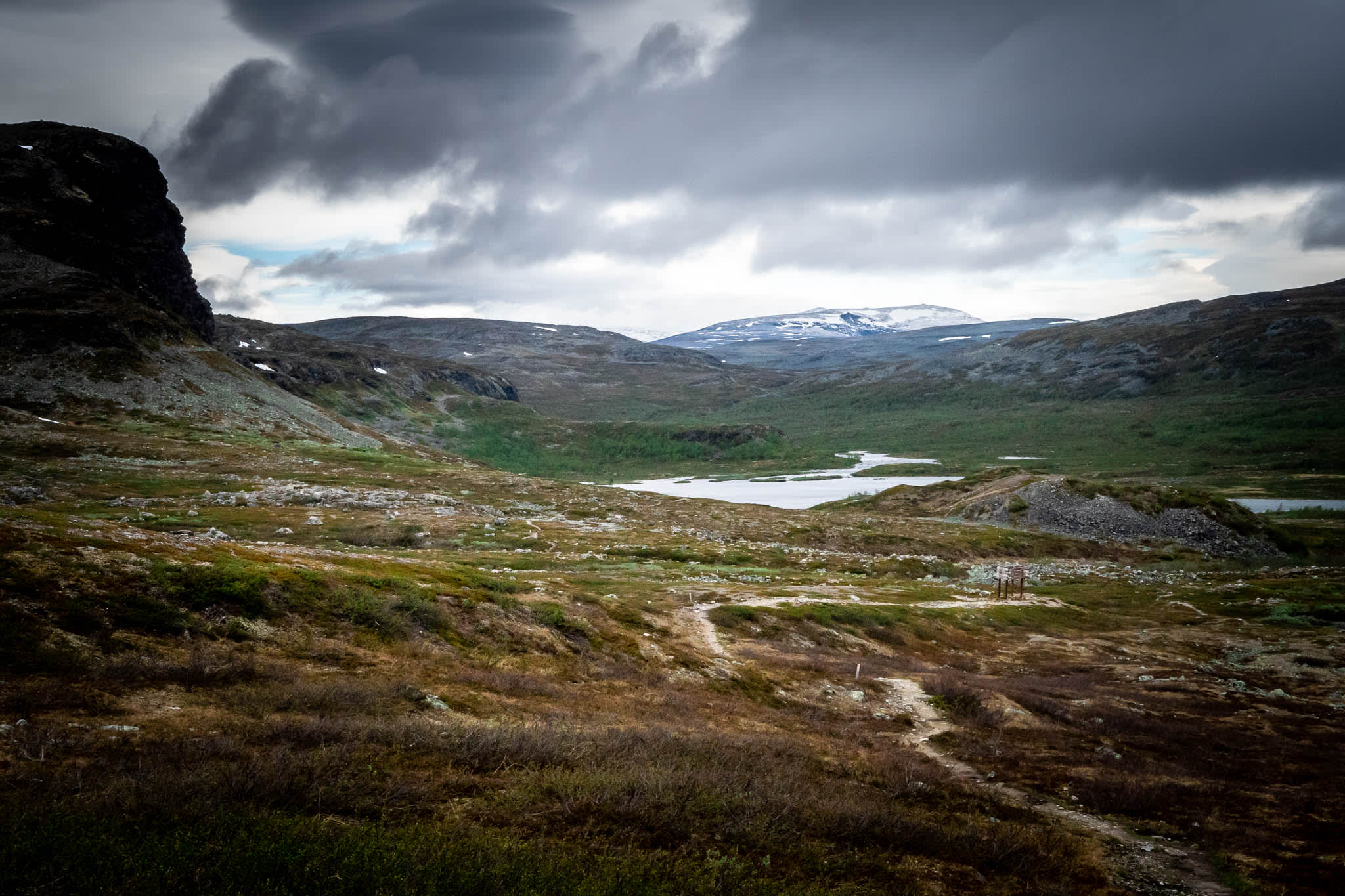 Nordic View mit Berg und See Nordic View mit Berg und See