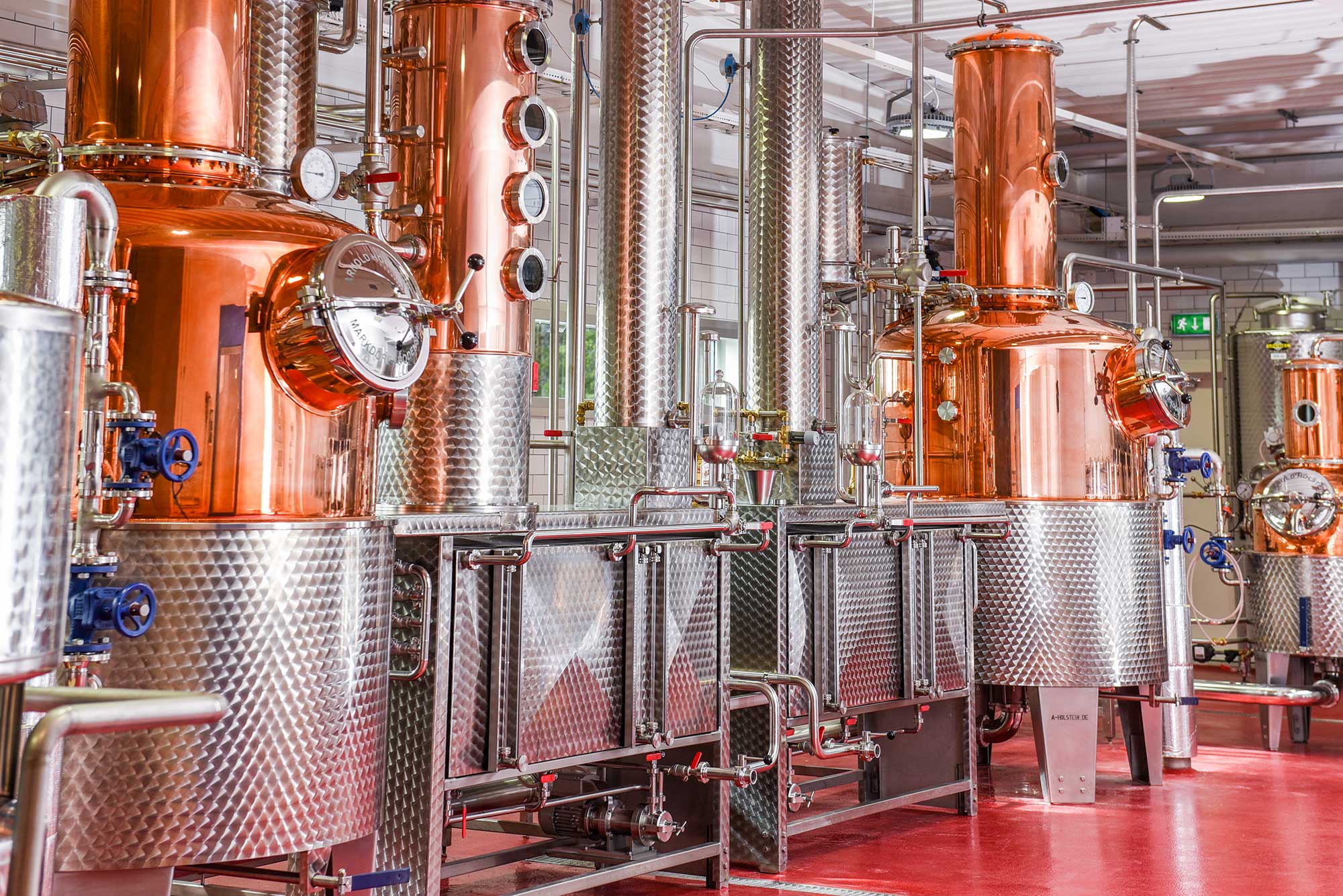 OPA Distillery 2000px web