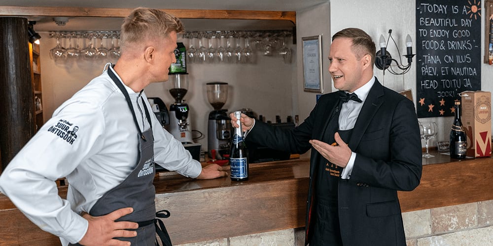 Joel Ostrati suur õhtusöök Jaan Tättega