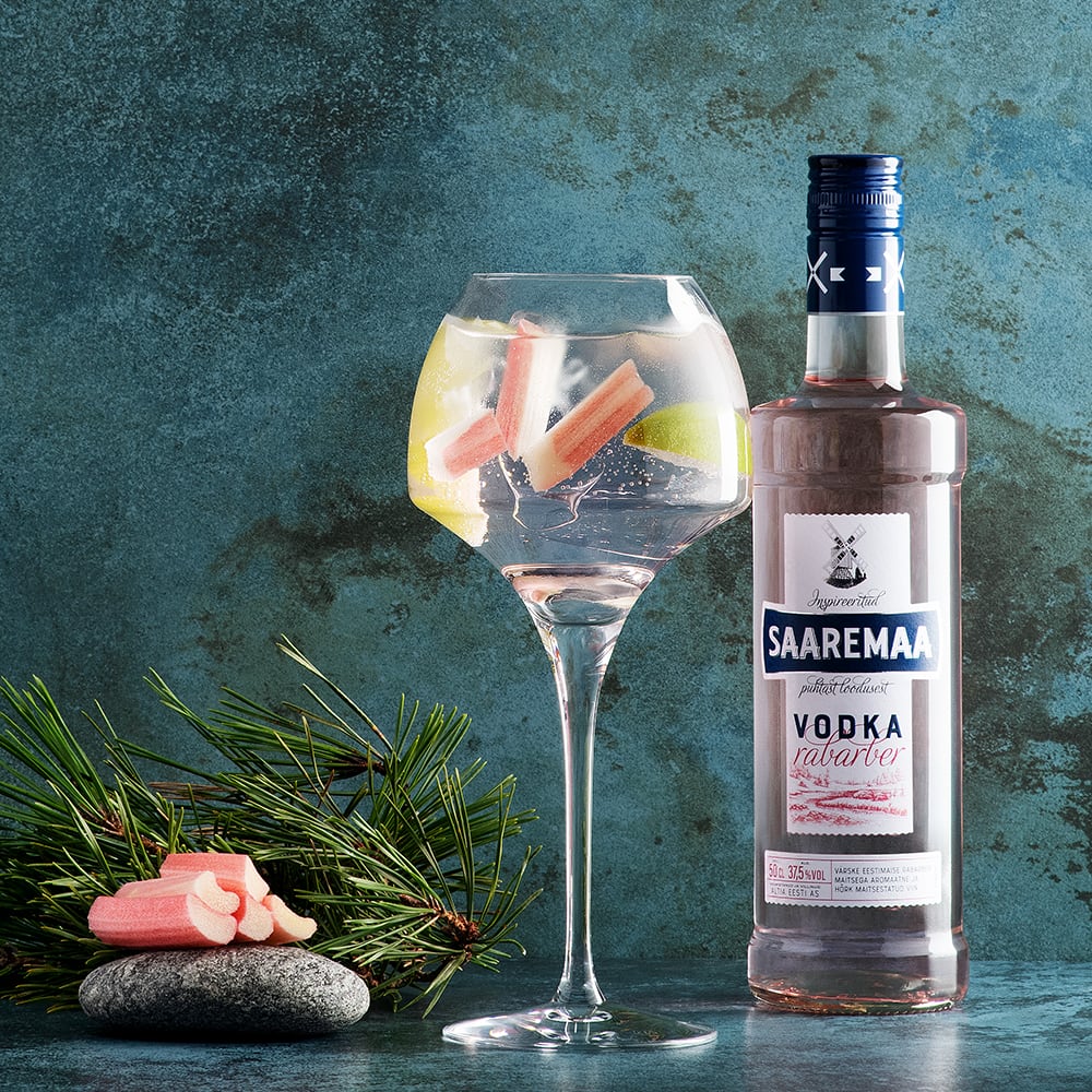 Saaremaa Rabarber Skinny Bitch viinakokteil
