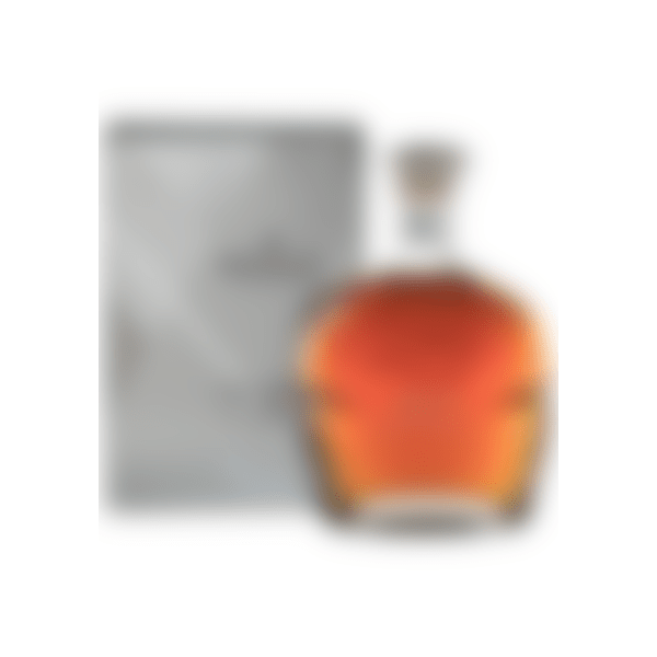 Renault Carte d’Argent XO on täiuslik segu väga vanadest eaux-de-vie’dest. Ainulaadne kvaliteetkonjak!