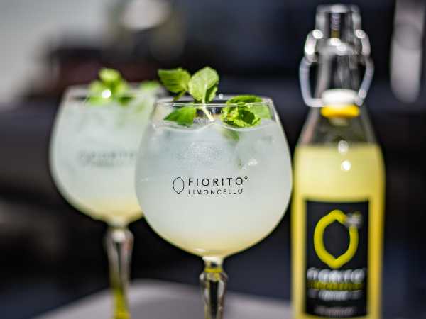 Limoncello Spritz