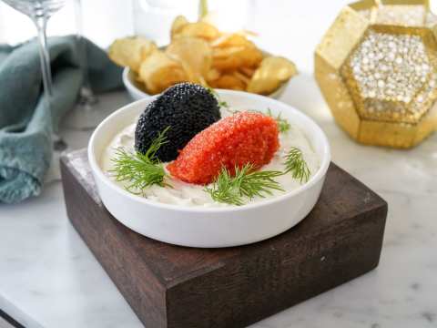 Hemgjorda chips med lyxdipp.