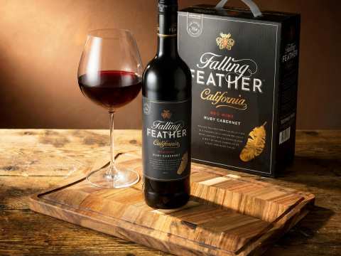 Vinn skärbräda med Falling Feather.