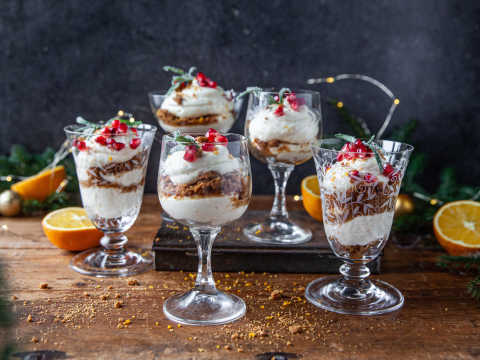 Vinterdessert i tre glas.