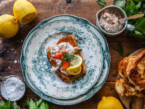 Hummertoast, förrätt till nyår.