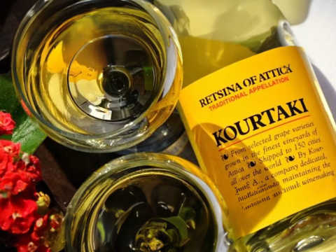 Kourtaki Retsina