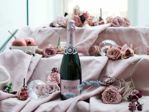 Rotari Rosé.