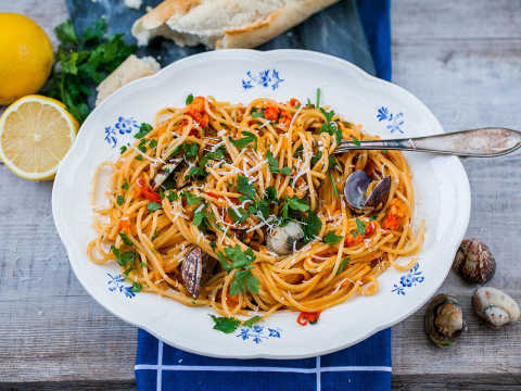 Skaldjurspasta med kräftor och musslor