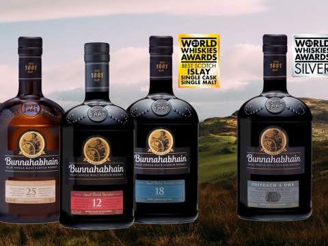 Bunnahabhain 12, 18, 25 years och  Toiteach A Dhà med landskap i bakgrund