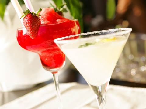Drinkklassiker att dricka utomhus i sommar