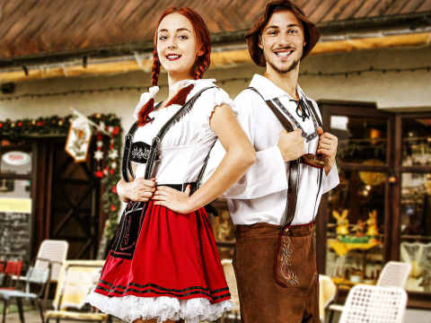 Par i lederhosen och dirndl