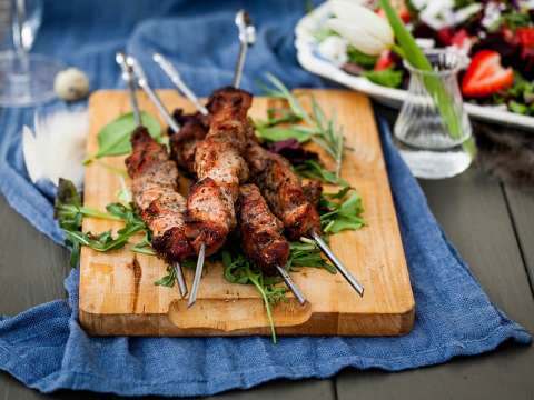 Grillspett med lamm och fläskkött