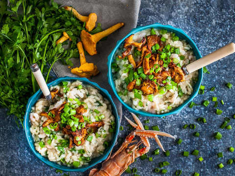 Risotto med hummer och smörstekta kantareller