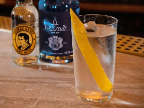 Dry & Tonic
