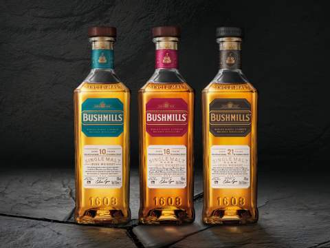 Tre flaskor Bushmills Malt