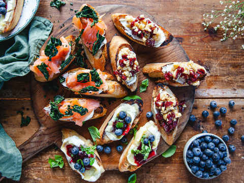 3 sorters crostini