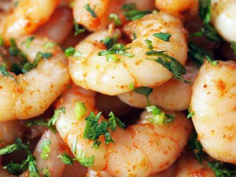Gambas al ajillo - räkor i vitlök | folk o folk