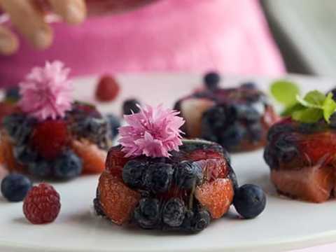 Kuohuviini-marjahyytelöt + viinisuositus